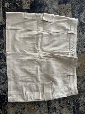 Windsor Cream Cargo Shorts